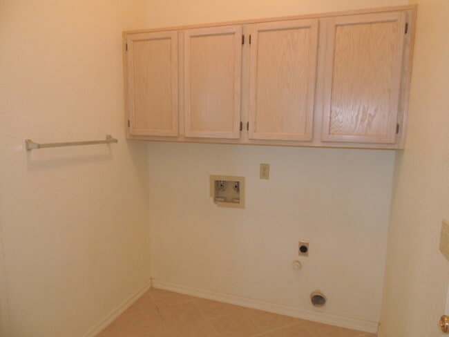 Foto del edificio - Long Term Rental