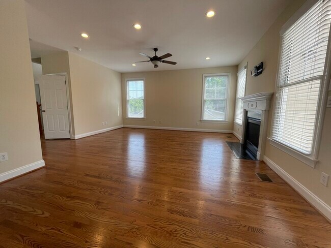 Foto del edificio - 102 LittleBranch Trail