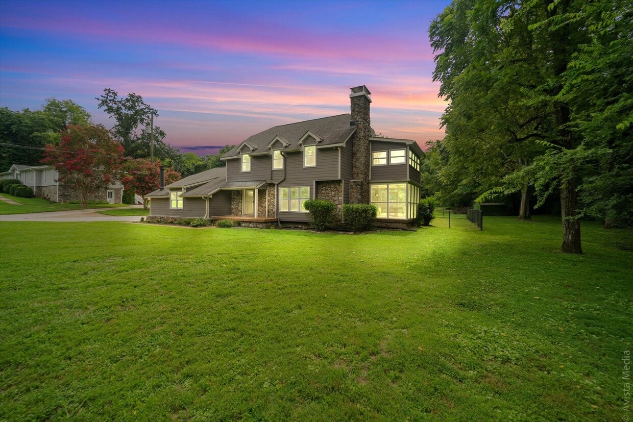 Primary Photo - 4501 Chandler Rd