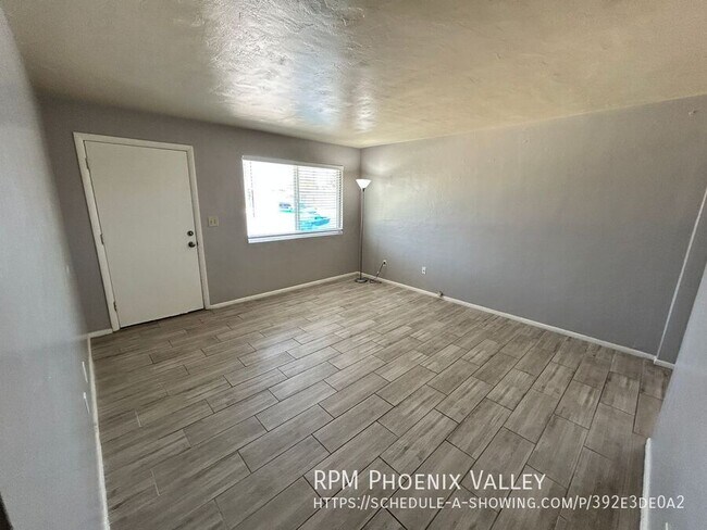 Foto del edificio - 4837 E Willetta St