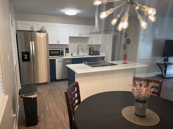 Foto del edificio - 2328 Skyland Dr