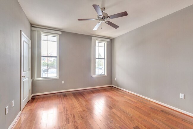 Building Photo - 745 Walker Square