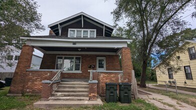 Building Photo - 174 E Isabella Ave