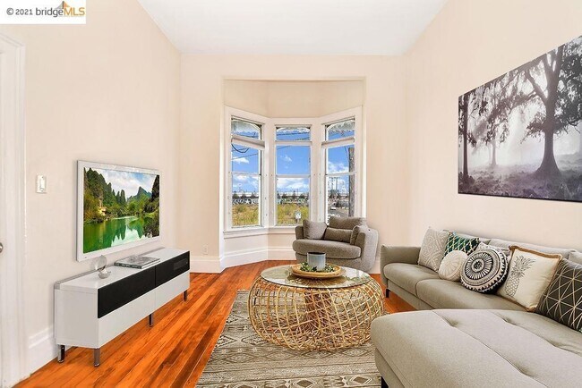 Sala de estar - 888 Pine St