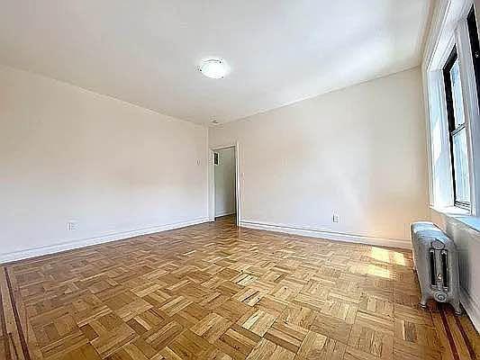 Building Photo - 1 bedroom in BRONX NY 10463