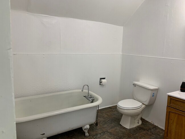 Foto del edificio - 721 W 5th St