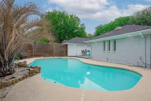 Foto del edificio - 10014 Chimney Hill Ln