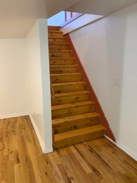 Building Photo - 131 E 59th St
