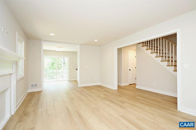 Building Photo - 1814 Yorktown Dr