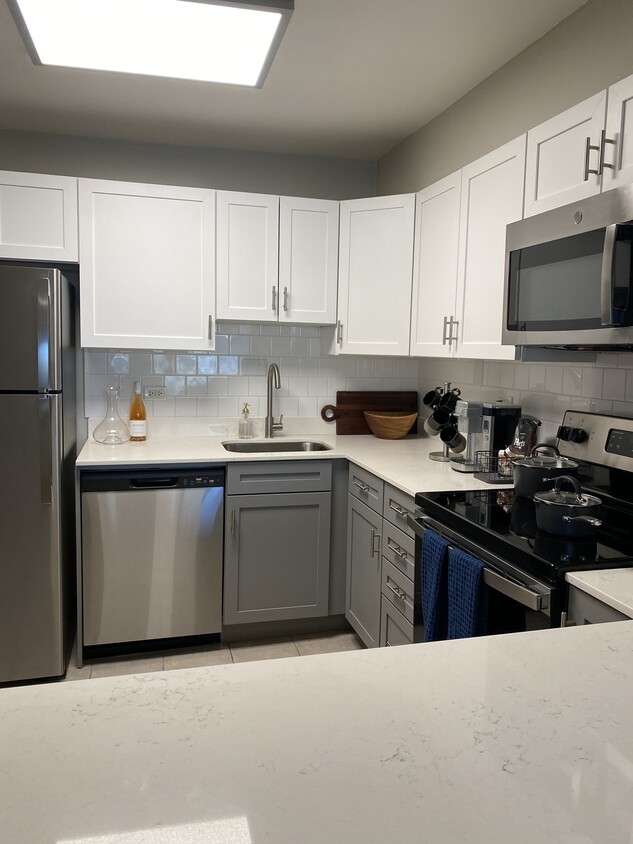 Foto principal - 401 E Ontario St