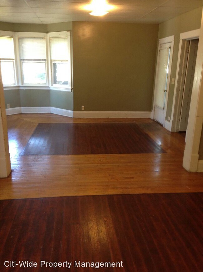 Foto del edificio - 3 br, 1 bath House - 308 4th St SE