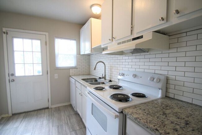 Foto del edificio - 321 SE 13th St