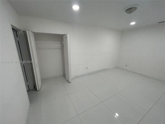 Building Photo - 551 NW 41st St