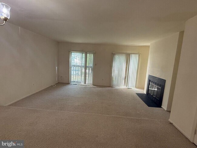 Foto del edificio - 4711 Leyden Way