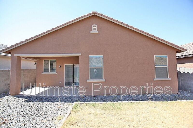 Foto del edificio - 11538 W Redfield Rd