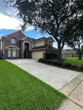 Building Photo - 435 Leisure Dr
