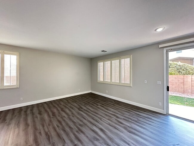 Building Photo - HEATHERWOOD