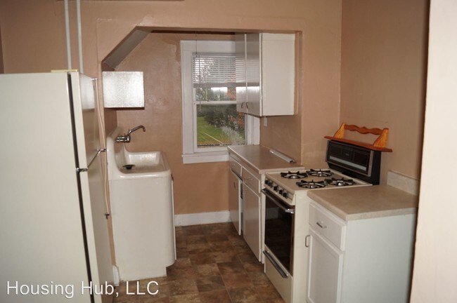 Building Photo - 516 Smith Ave S