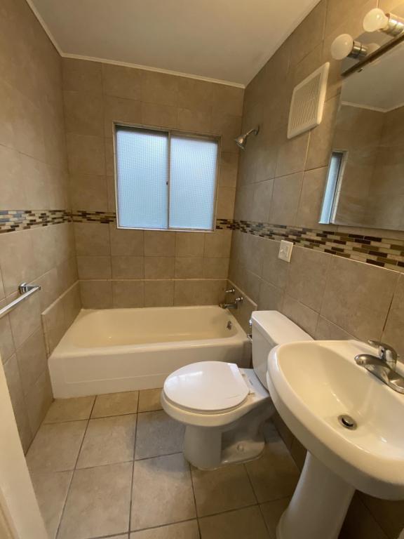 Building Photo - 1711 Monterey Ct