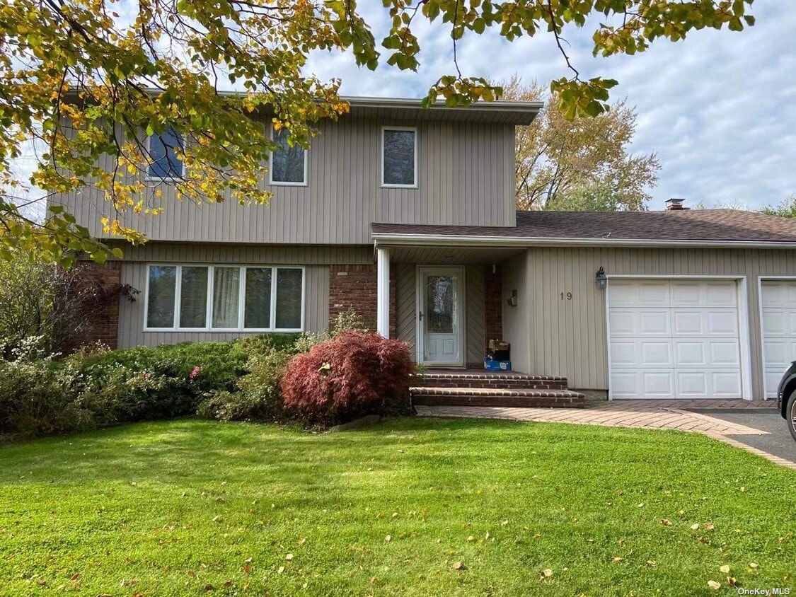 19 Herkimer Ave, Jericho, NY 11753 House Rental in Jericho, NY