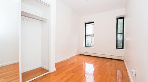 Foto del edificio - 739 Franklin Ave