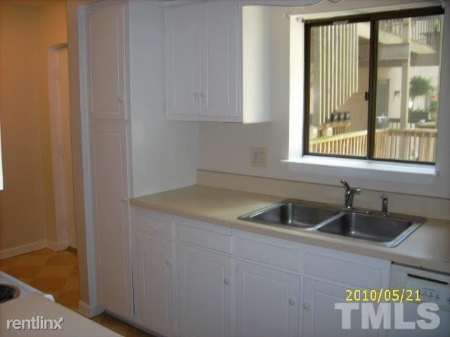 Building Photo - 554 Pine Ridge Pl