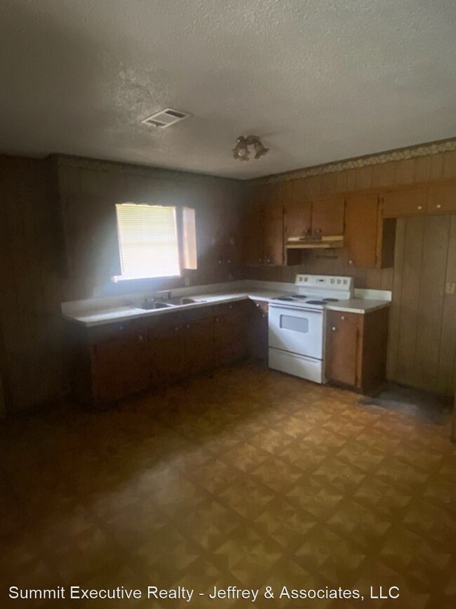Foto del edificio - 3 br, 1 bath House - 2113 Meadowview Cir