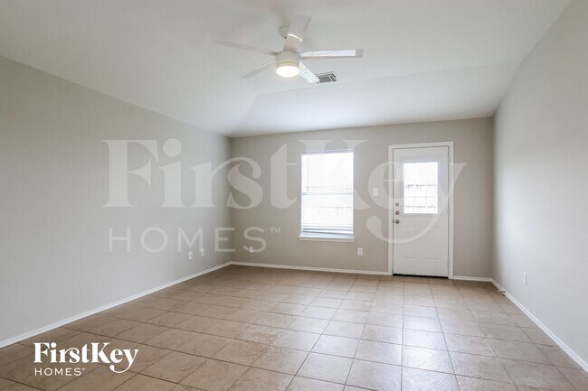 Foto del edificio - 8110 Berkely Ct