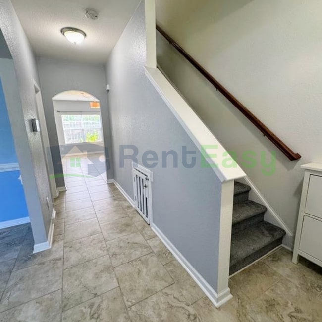 Building Photo - 418 Munden Ave