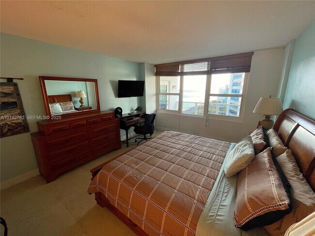 Foto del edificio - 3505 S Ocean Dr