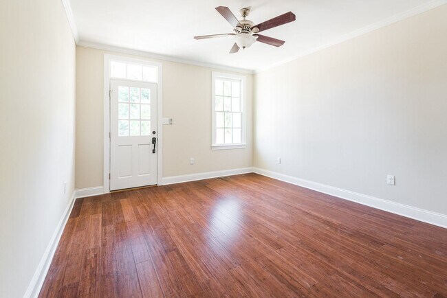 Foto del edificio - Stunning 2 Bedroom in Churchill Coming soon!