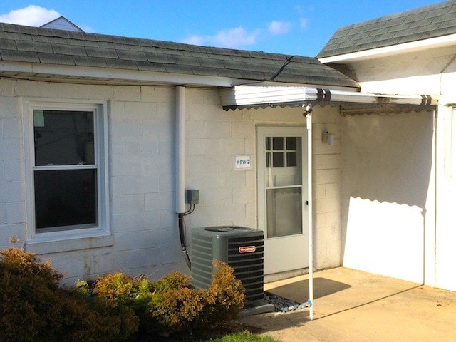 Building Photo - 632 47th St