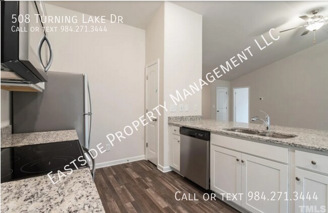 Foto del edificio - 508 Turning Lk Dr