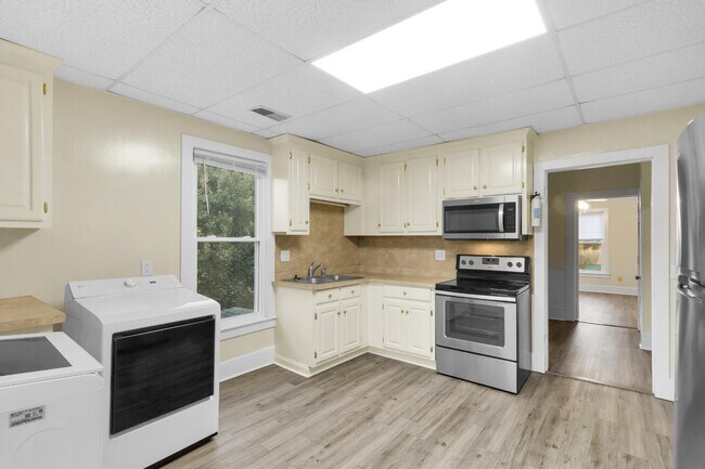 Foto del edificio - 1110 N Pasteur St