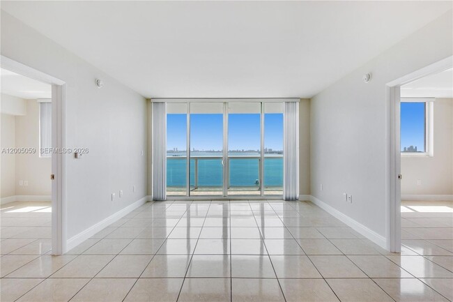Photo - 1800 N Bayshore Dr Apartment