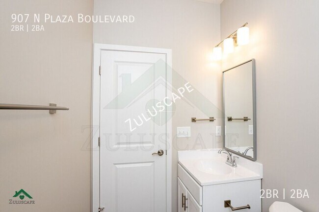 Foto del edificio - 907 North Plaza Drive