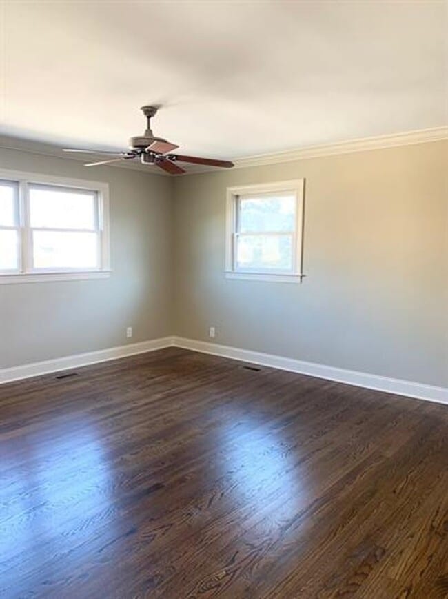 Foto del edificio - Your Dream Home Awaits in Huntsville's Medical District!