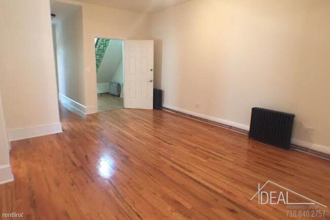 Foto del edificio - 329 22nd St