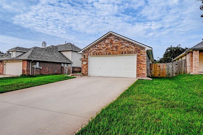 Foto del edificio - 18455 Sunrise Pines Dr