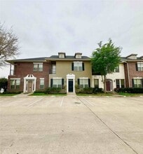 Building Photo - 318 Forest Dr Loop