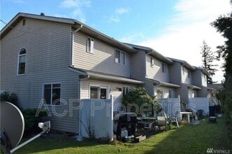 Building Photo - 710 Drayton St