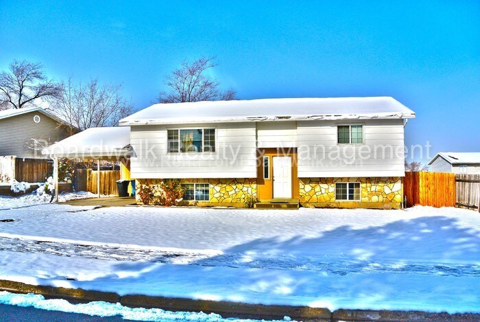Primary Photo - 4948 W 5320 S