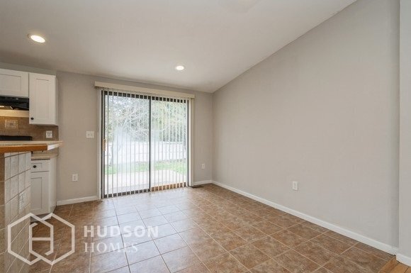 Foto del edificio - NOW AVAILABLE! - 120 BAY WAY, LANOKA HARBO...