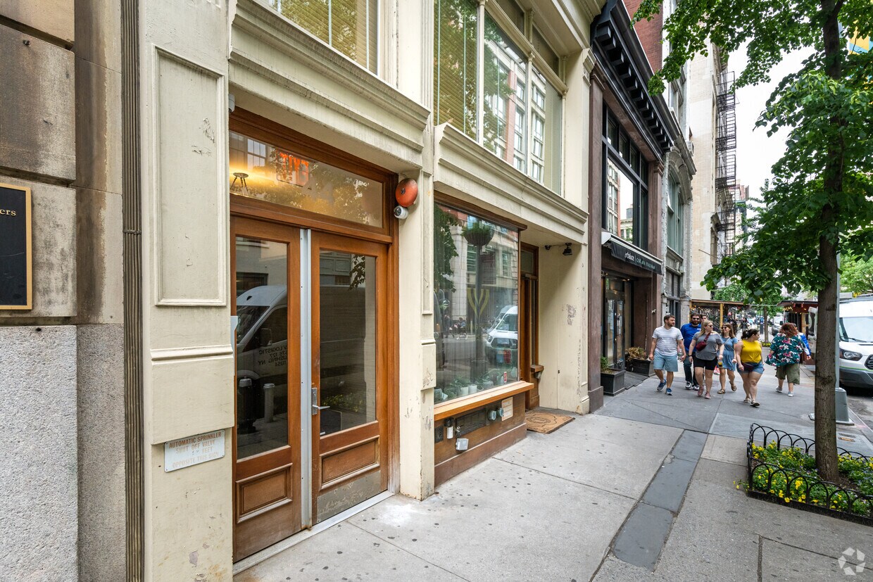 Entrance - 44 W 22nd St