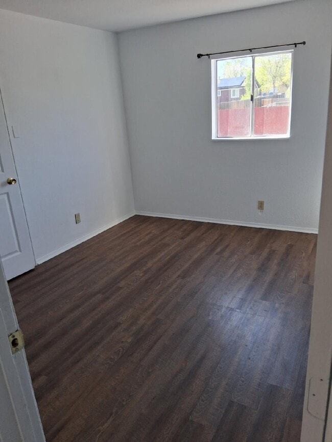 Dormitorio 2 - 6764 Locust St