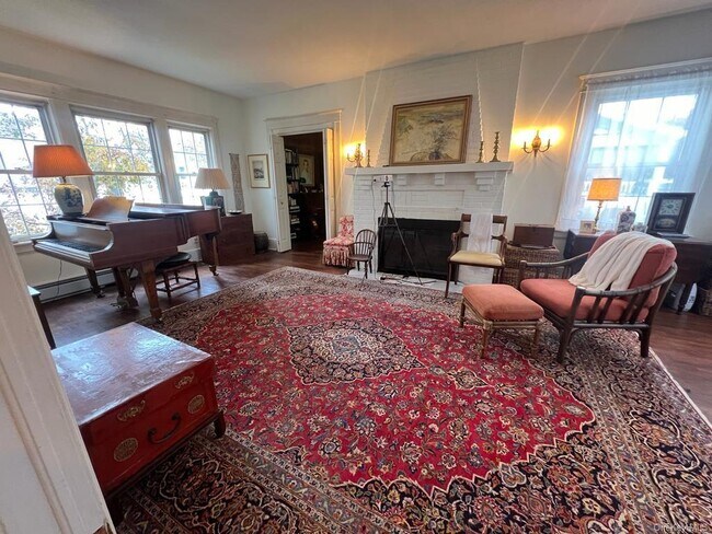 Building Photo - 67 S Grand Ave