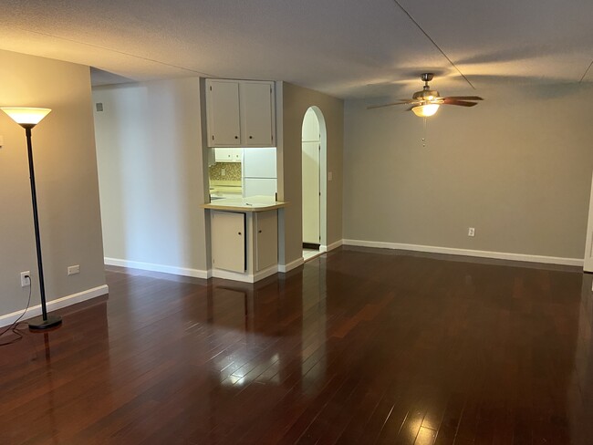 Living Room/Dining Room - 685 Oak St