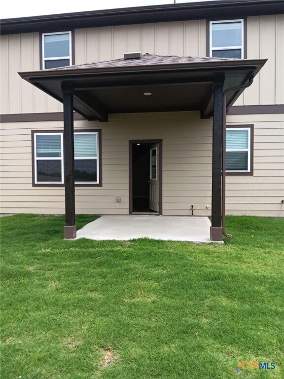 Foto del edificio - 6230 Marsh Ln
