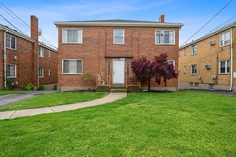 Building Photo - 3913 E Gatewood Ln