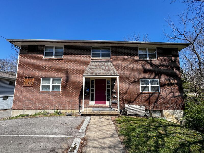 Primary Photo - 908 E T C Lea Rd